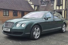 3-Bentley-Flying-Spur-2006-only-18000-miles-from-new-Estimate-19500-22500